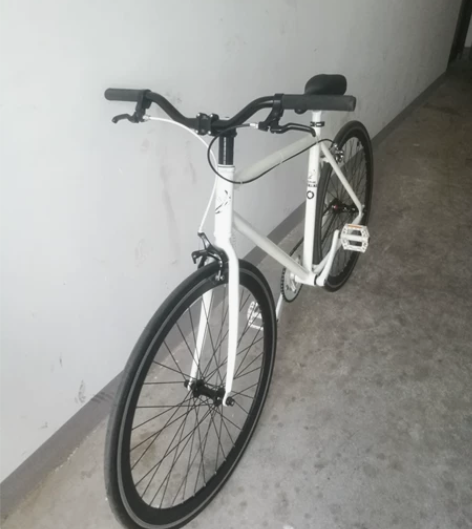 单速 死飞 自行车 车架是死飞规格的铝架 ...