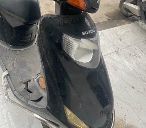 铃木踏板摩托车125,嘎嘎好骑,给油就走,...