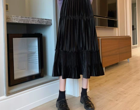 丝绒半身裙女早秋季显瘦a字百褶裙小众设计感...