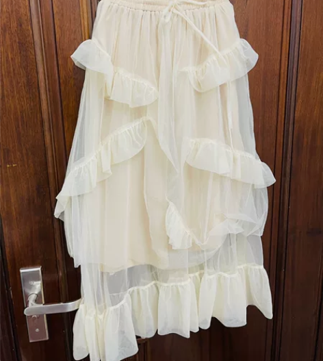 蛋糕裙 ，穿二洗二，便宜售出，不退不换 感...