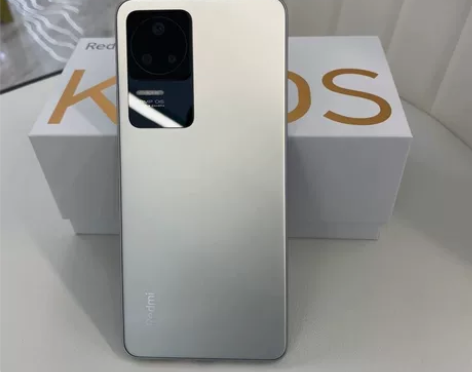 红米k40s 8+256还在保修期成色很好...