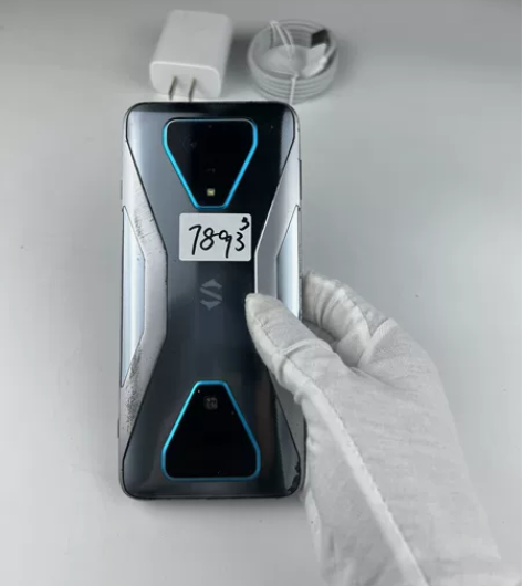 黑鲨游戏手机3 5g手机 12+256高通...