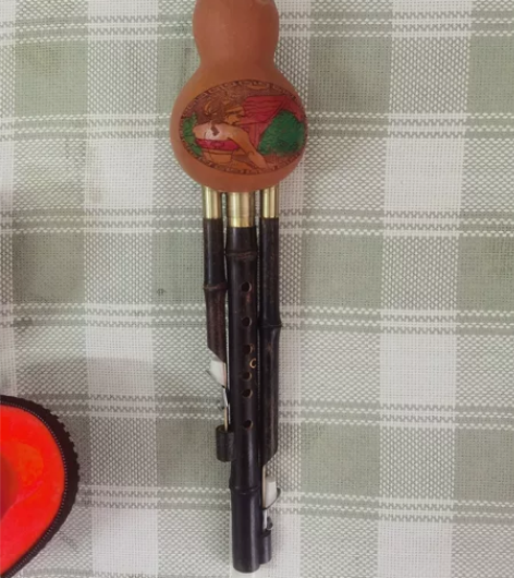 葫芦丝 几乎全新不清楚牌子,不懂乐理,可以...