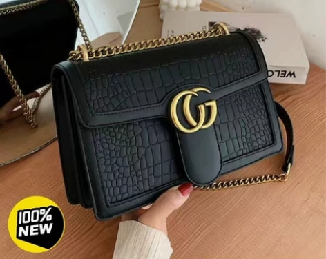 【闲置】全新代购时尚潮限定女包单肩斜挎女士...