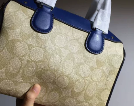 拼色代购水桶包斜挎贝壳美国经典全新迷你包包...