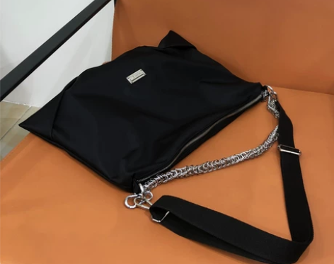 慵懒斜挎大包女夏容量ins港风百搭饺子包单...