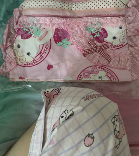 出一个.名古屋，粉红屋，手作包。手作包可以...