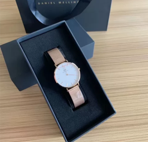 闲置全新dw手表！【包邮】可官网或者专柜验...