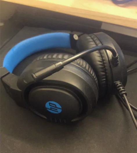 惠普耳机 自带耳麦  买来没用过 包装没了...