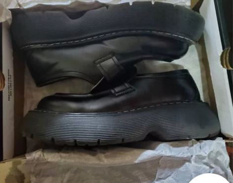 厚底玛丽珍鞋，37码，商场500+买的，穿...