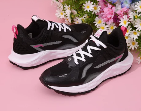 李宁女子防护云plus防泼水跑步鞋 货号a...