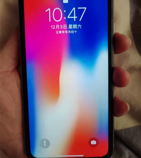 老婆用的苹果11，国行紫色256g，平时都...