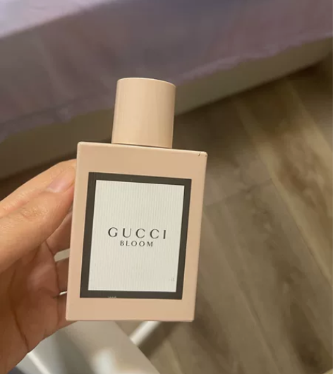 Gucci古驰香水 Bloom 专柜购入...