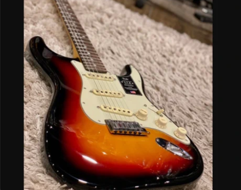 FENDER  American Ultr...