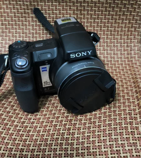 索尼dsc-h9长焦相机，成色98，镜头无...