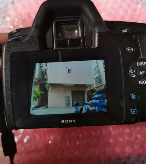 SONY素尼数码单反相机，型号：DSLR一...