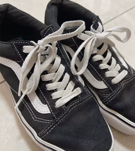 万斯Vans经典款，轻版，37码 感兴趣的...