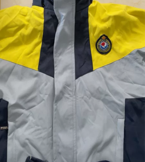 缙云县瑞杰实验学校校服全套齐全，现在转学，...
