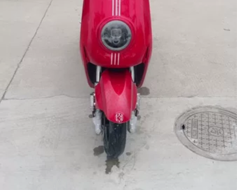 刚到一台五羊电动车，六个大电池，有牌有证，...