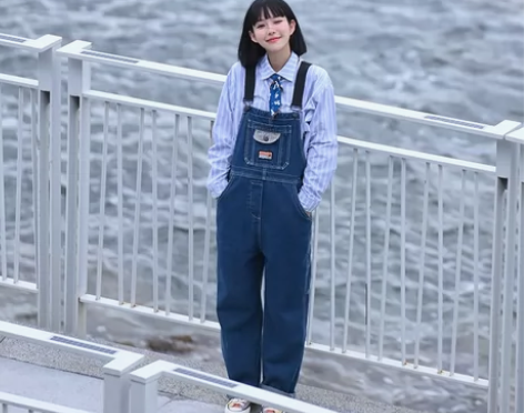 女士牛仔裤 感兴趣的话点“我想要”和我私聊...