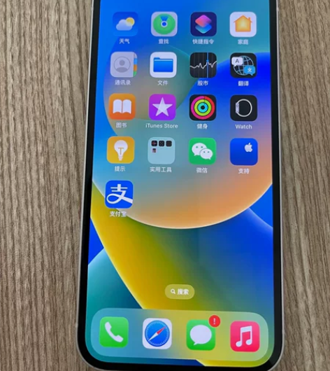 在保国行iPhone 12 存储容量:12...