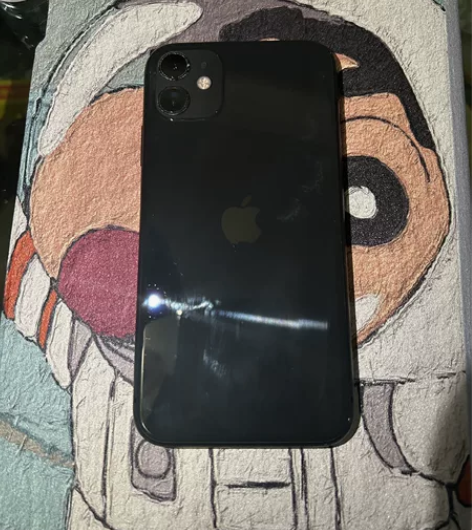 苹果11 国行128G 边框有点掉漆小...