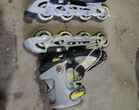 单排轮子旱冰鞋,,,家里搬家收拾出来的,,...