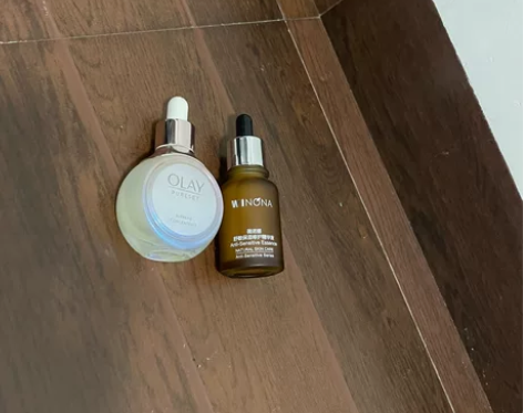 薇诺雅精华olay流光瓶精华 两个带走 用...