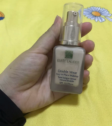 品牌型号 雅诗兰黛DW粉底剩余量图片可以看...