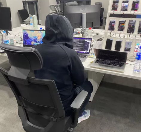 电脑服务器实力国庆节程序员感情接技术活黑客...