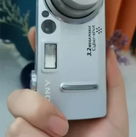 索尼p7，320万像素，复古画质，功能正常...