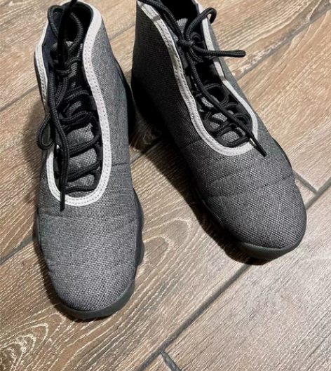 乔丹 时尚女鞋 只穿过两三次 闲置 寻有缘...