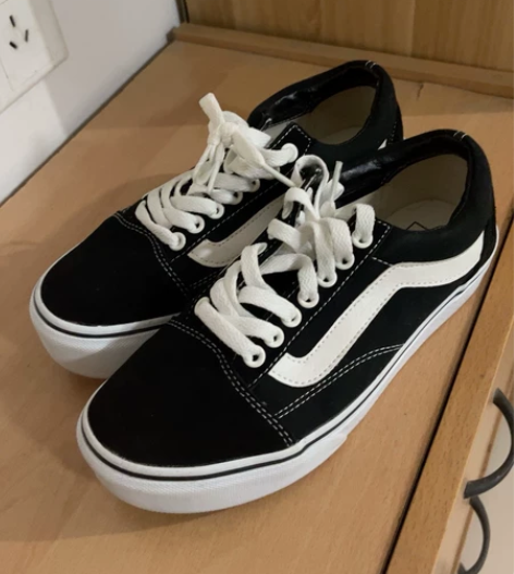 vans板鞋,38码,仅穿过一次,没有鞋盒...