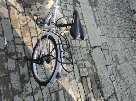 闲置折叠自行车 感兴趣的话点“我想要”和我...