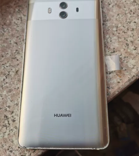 华为mate10 配置：6+128G，麒麟...