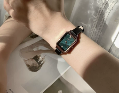 歌迪手表女简约气质学生ins风方形款复古小...