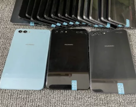 华为nova2s原机配置6+128,屏幕正...