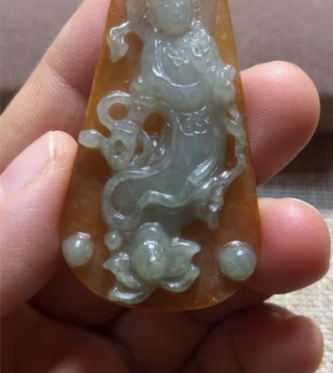 翡翠A货玉石玉雕文玩收藏 特色红翡石皮 飞...