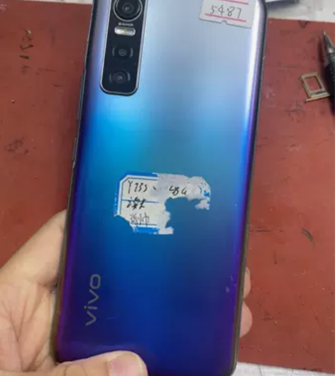 vivo y73s 8?128g，内爆，无...
