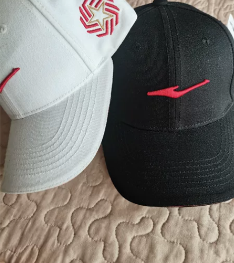 鸿星尔克棒球帽男女同款，全新，黑白各两个，...