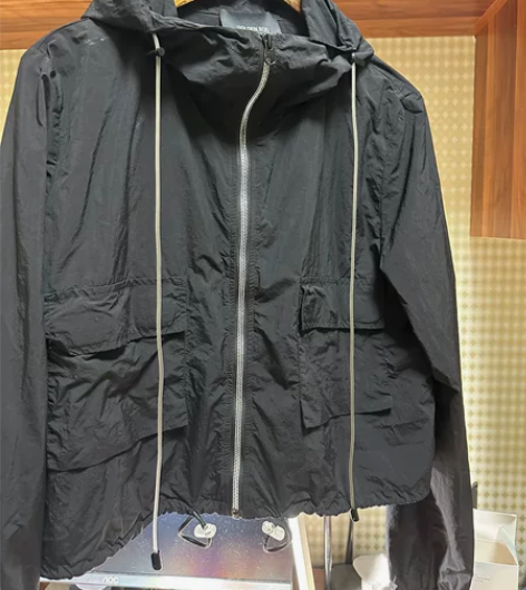 短款外套 防风防晒 酷酷的版型 袖子长 ...