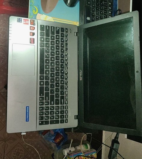 16年买的华硕笔记本k555Z固态硬盘 1...