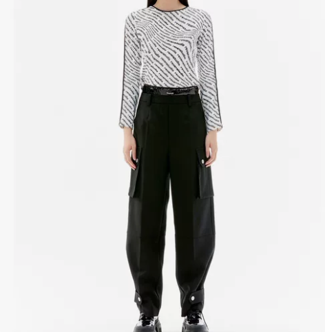 REVAN芮范珠片绣黑色工装裤 感兴趣的话...