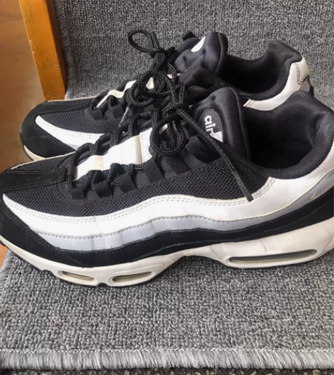 闲置正品耐克男鞋，43码，无损坏，正常穿着...