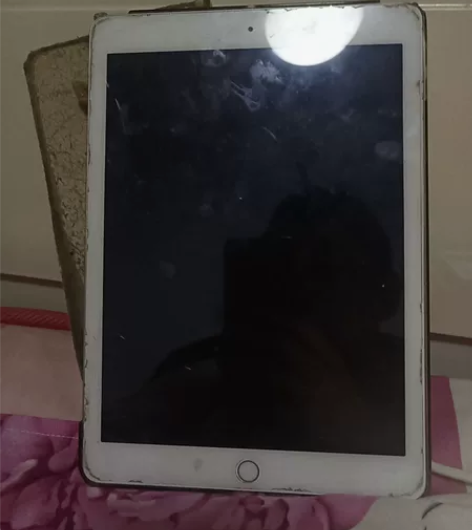 iPad二手 感兴趣的话点“我想要”和我私...