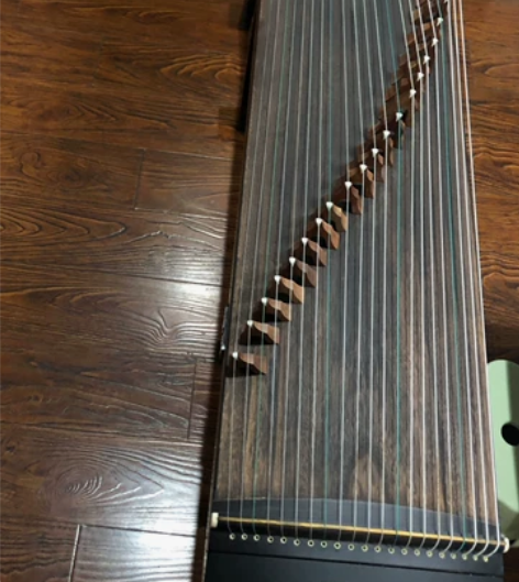 古筝全套（古筝，琴凳，指甲片，备用琴弦，古...