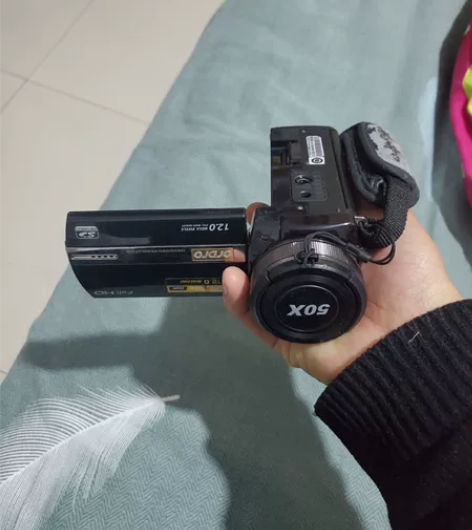 欧达数码摄像机1080P高清，电池待机一年...
