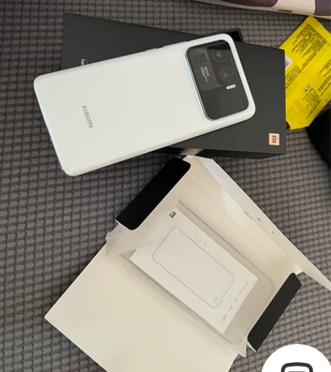 小米11ultra 12+256。刚激活1...