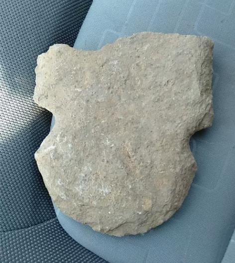 石器时代,石铲,残了,不怕残的来,价格便宜...