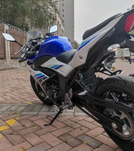 铃木gsx250二手9新 年份   20公...